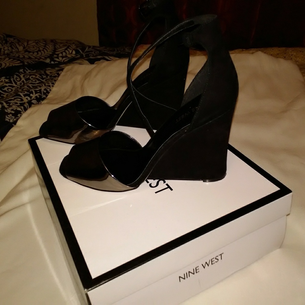 Nine West Sandals - Picture 3 of 3